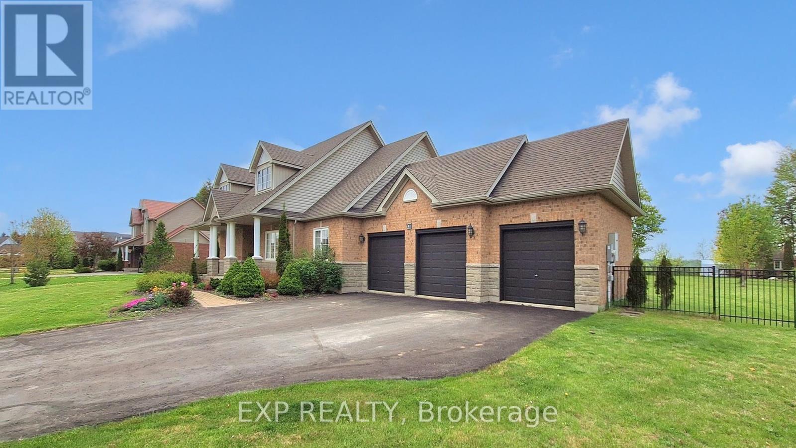 42 Somerville Crescent W, Mulmur, Ontario  L0N 1M0 - Photo 5 - X12351637