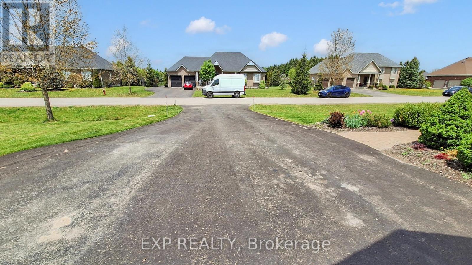 42 Somerville Crescent W, Mulmur, Ontario  L0N 1M0 - Photo 8 - X12351637