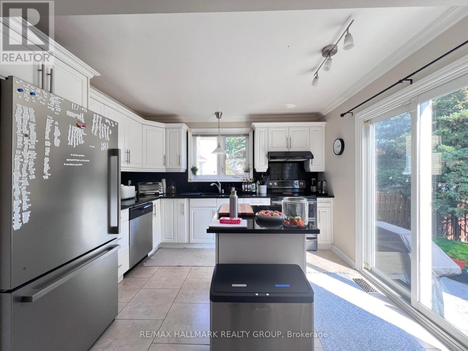4 Cadence Gate, Ottawa, Ontario  K2M 1G9 - Photo 11 - X12351663
