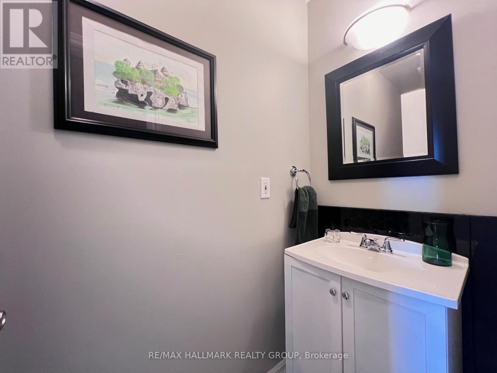 4 Cadence Gate, Ottawa, Ontario  K2M 1G9 - Photo 13 - X12351663