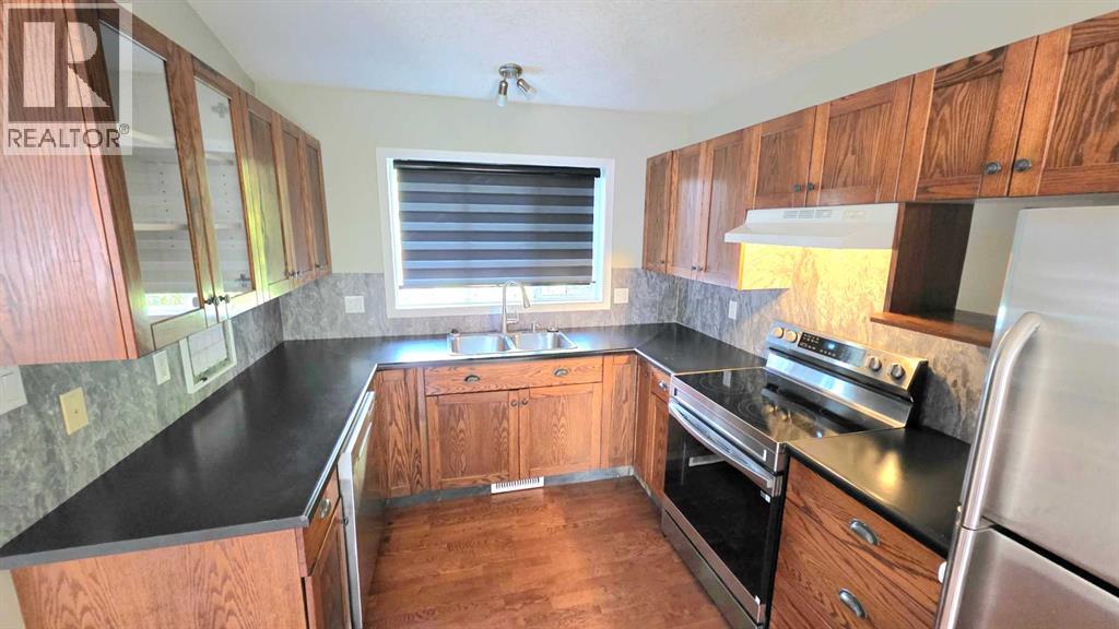 Property at 9857 66 Avenue image 3