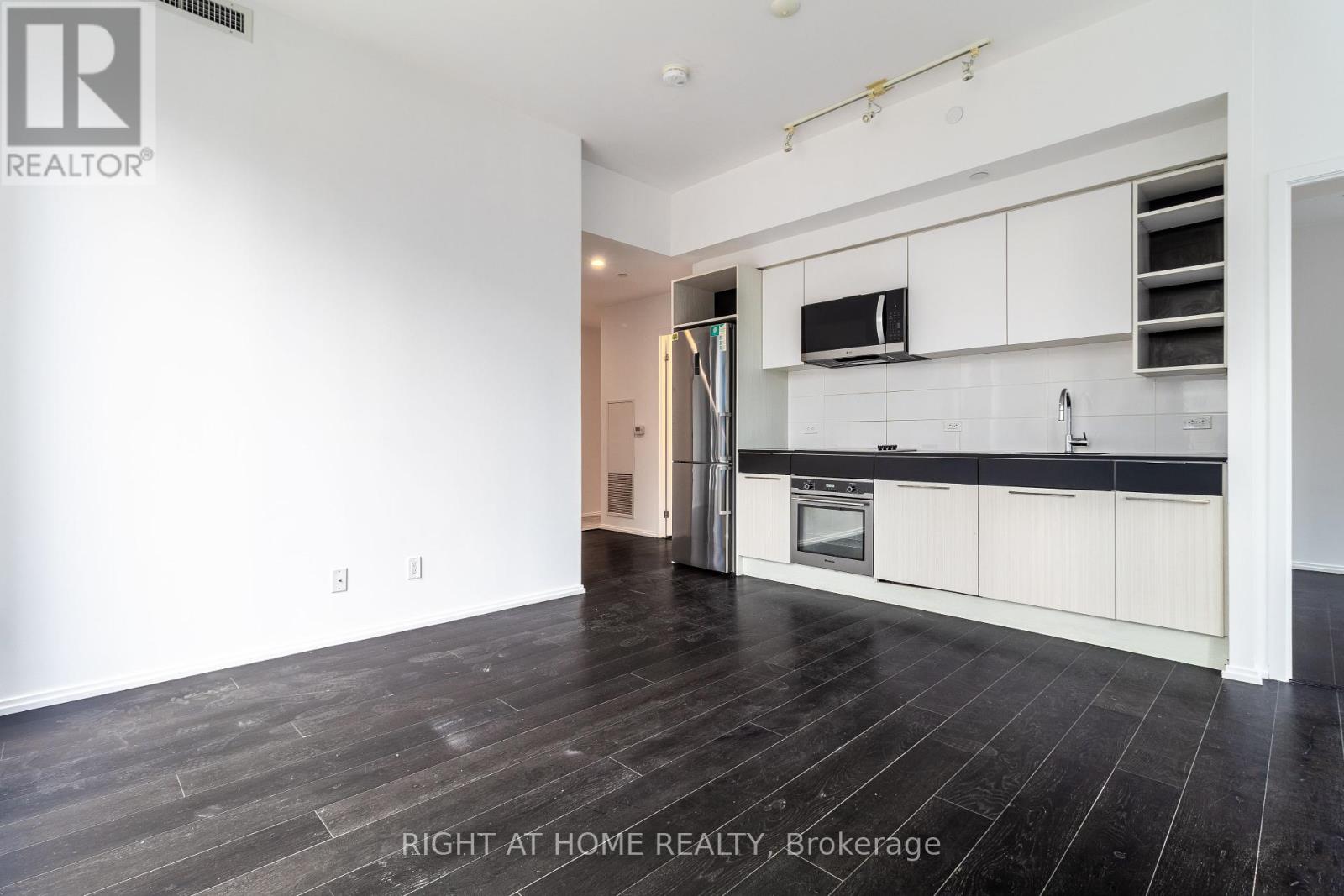 503 - 68 Shuter Street, Toronto, Ontario  M5B 1B4 - Photo 2 - C12351676