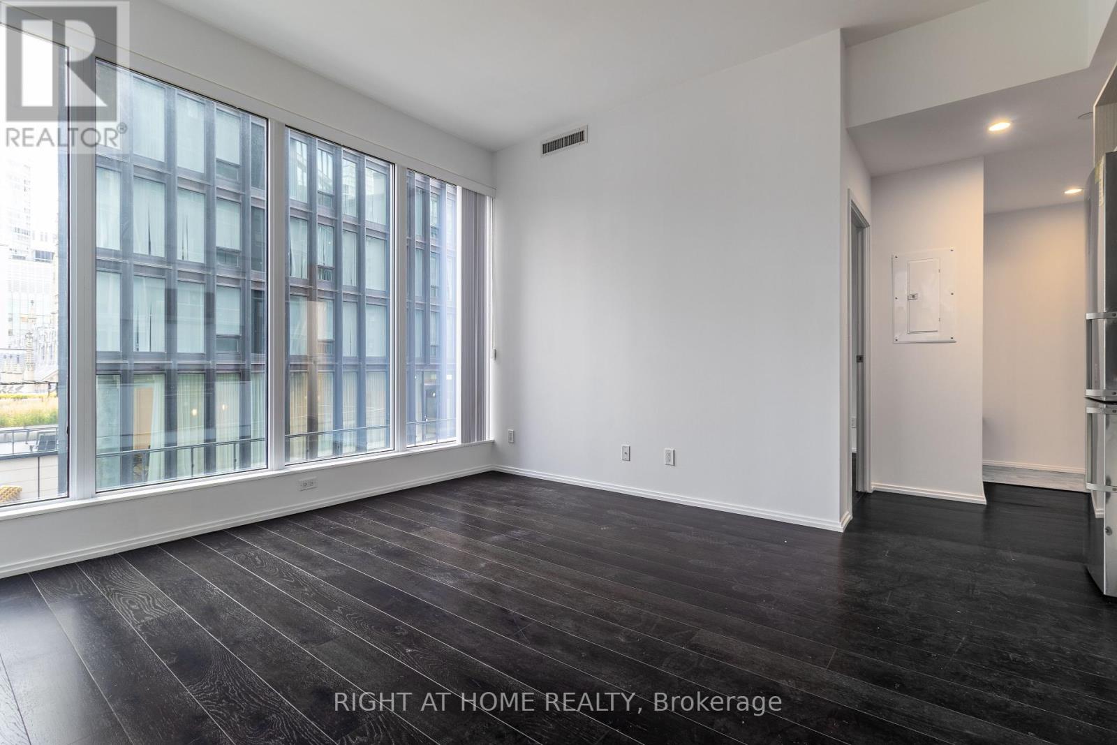 503 - 68 Shuter Street, Toronto, Ontario  M5B 1B4 - Photo 6 - C12351676