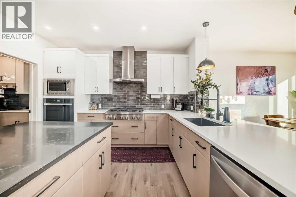 116 Ambleside Crescent Nw, Calgary, Alberta  T4B 3P5 - Photo 9 - A2224492