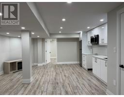 34 PRIMEAU DRIVE, Aurora, Ontario