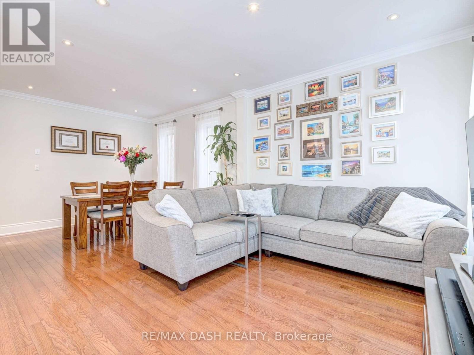 Upper - 14 Ness Road, Brampton, Ontario  L6Y 5N6 - Photo 6 - W12351686