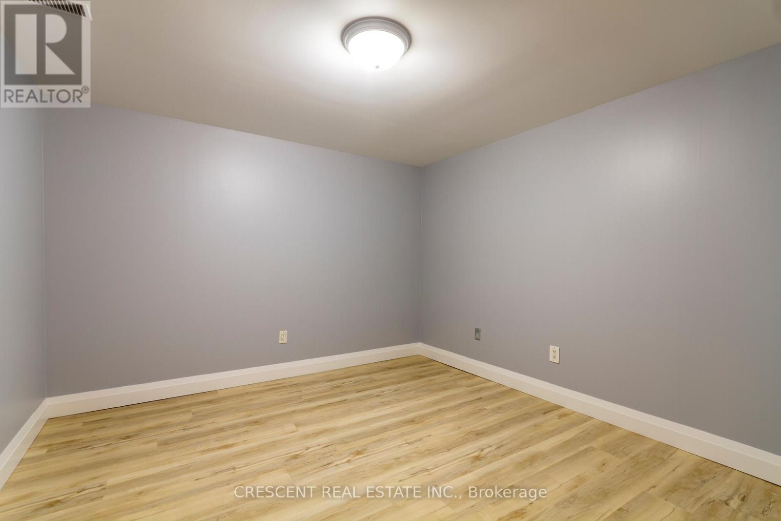 Lower - 3926 Midhurst Lane, Mississauga, Ontario L4Z 1C7 - Photo 10 - W12351690