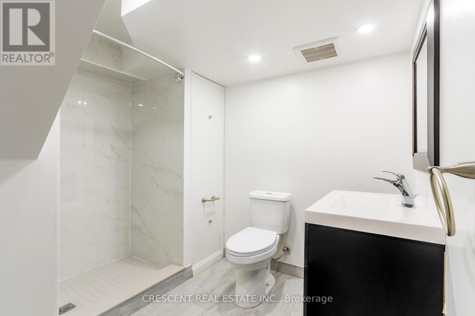 Lower - 3926 Midhurst Lane, Mississauga, Ontario L4Z 1C7 - Photo 5 - W12351690