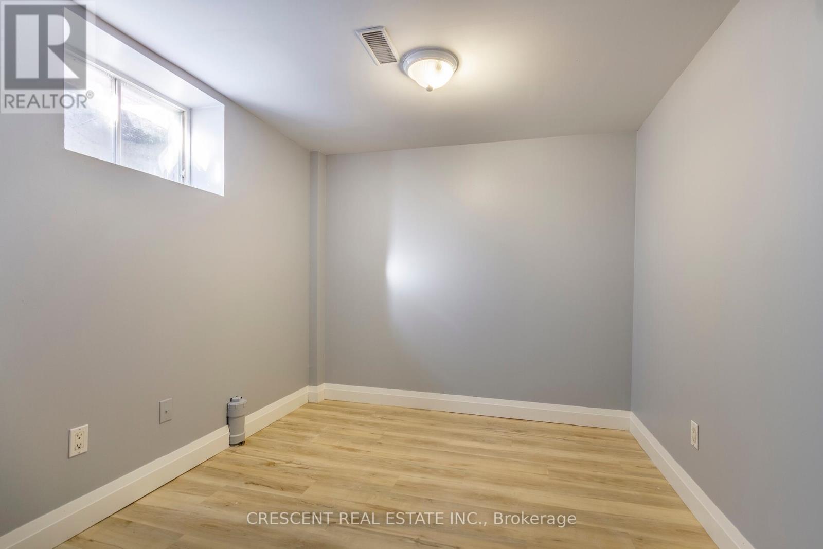 Lower - 3926 Midhurst Lane, Mississauga, Ontario L4Z 1C7 - Photo 8 - W12351690