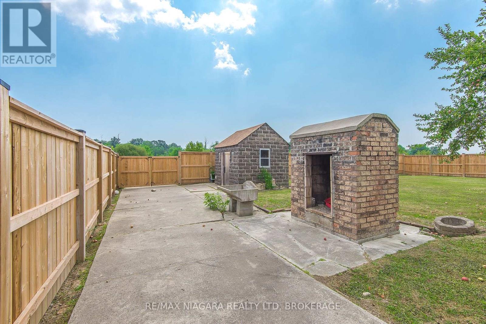 5199 Sherkston Road, Port Colborne, Ontario  L0S 1R0 - Photo 9 - X12351706