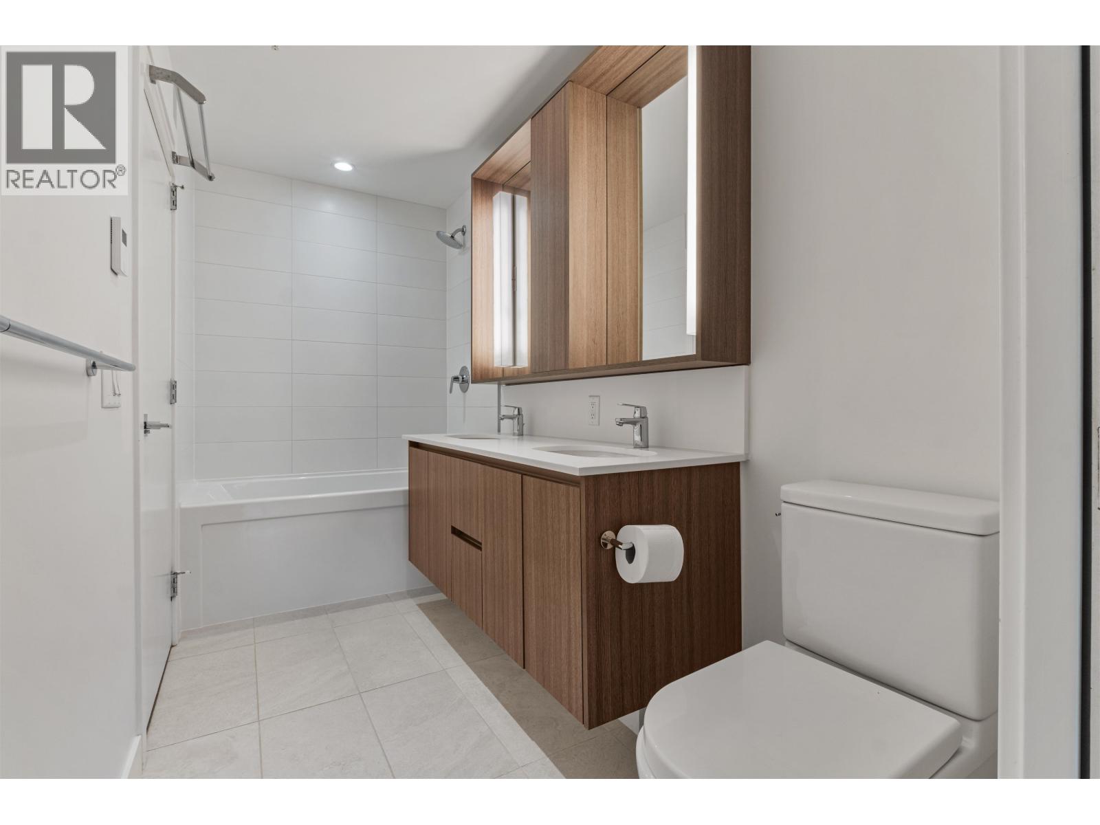 308 516 Foster Avenue, Coquitlam, British Columbia V3J 0H8 - Photo 16 - R3038360