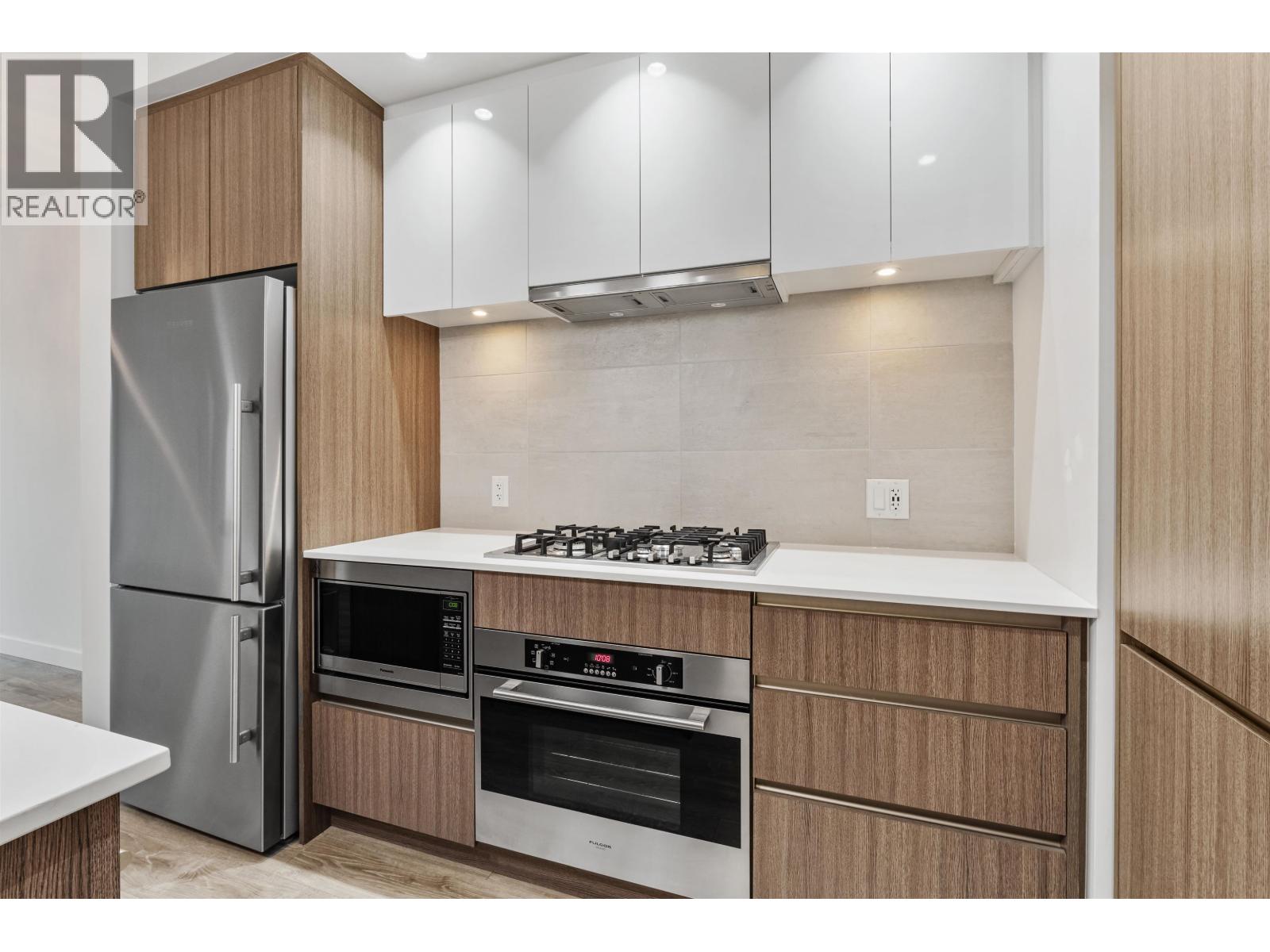 308 516 Foster Avenue, Coquitlam, British Columbia V3J 0H8 - Photo 17 - R3038360