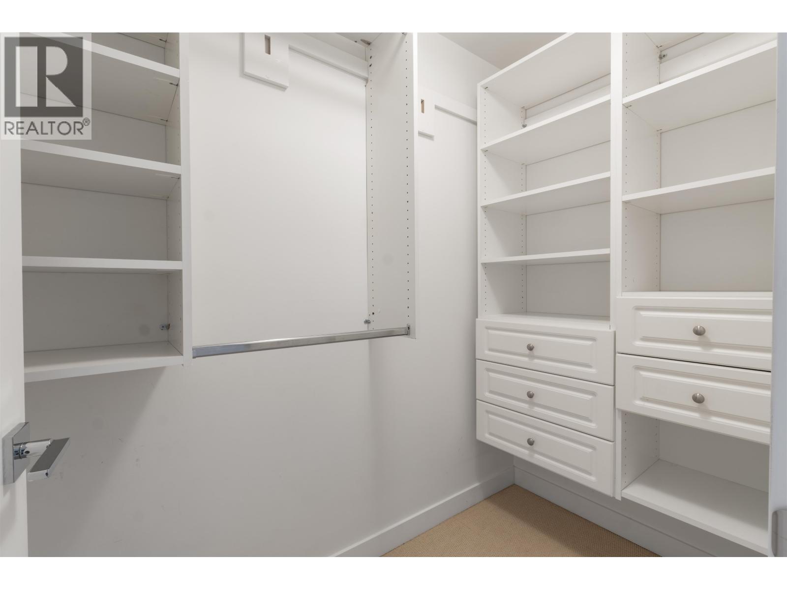 308 516 Foster Avenue, Coquitlam, British Columbia V3J 0H8 - Photo 13 - R3038360