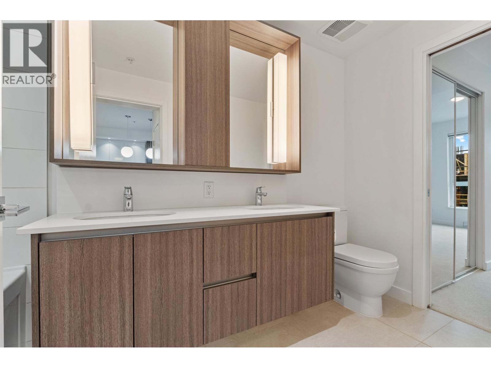 308 516 Foster Avenue, Coquitlam, British Columbia V3J 0H8 - Photo 14 - R3038360