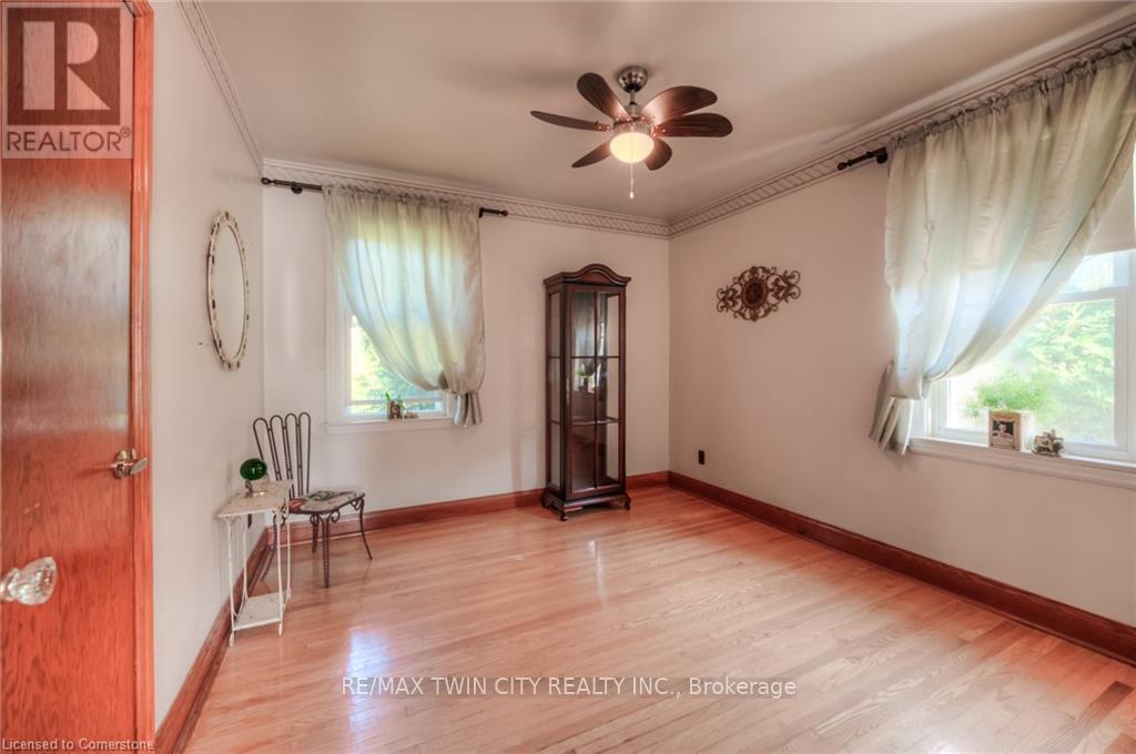 Main - 29 Scrimger Avenue, Cambridge, Ontario  N1R 4V7 - Photo 12 - X12351714