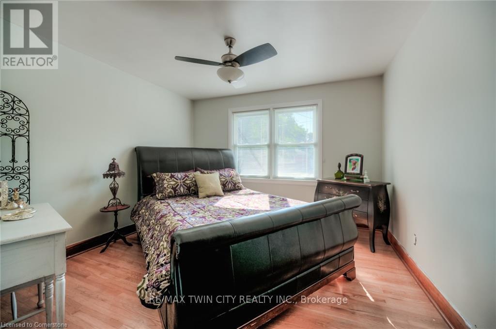 Main - 29 Scrimger Avenue, Cambridge, Ontario  N1R 4V7 - Photo 9 - X12351714