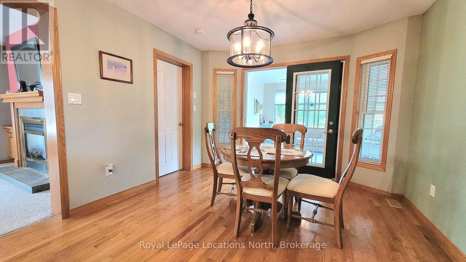34 Topaz Street, Wasaga Beach, Ontario  L9Z 1X7 - Photo 12 - S12250880