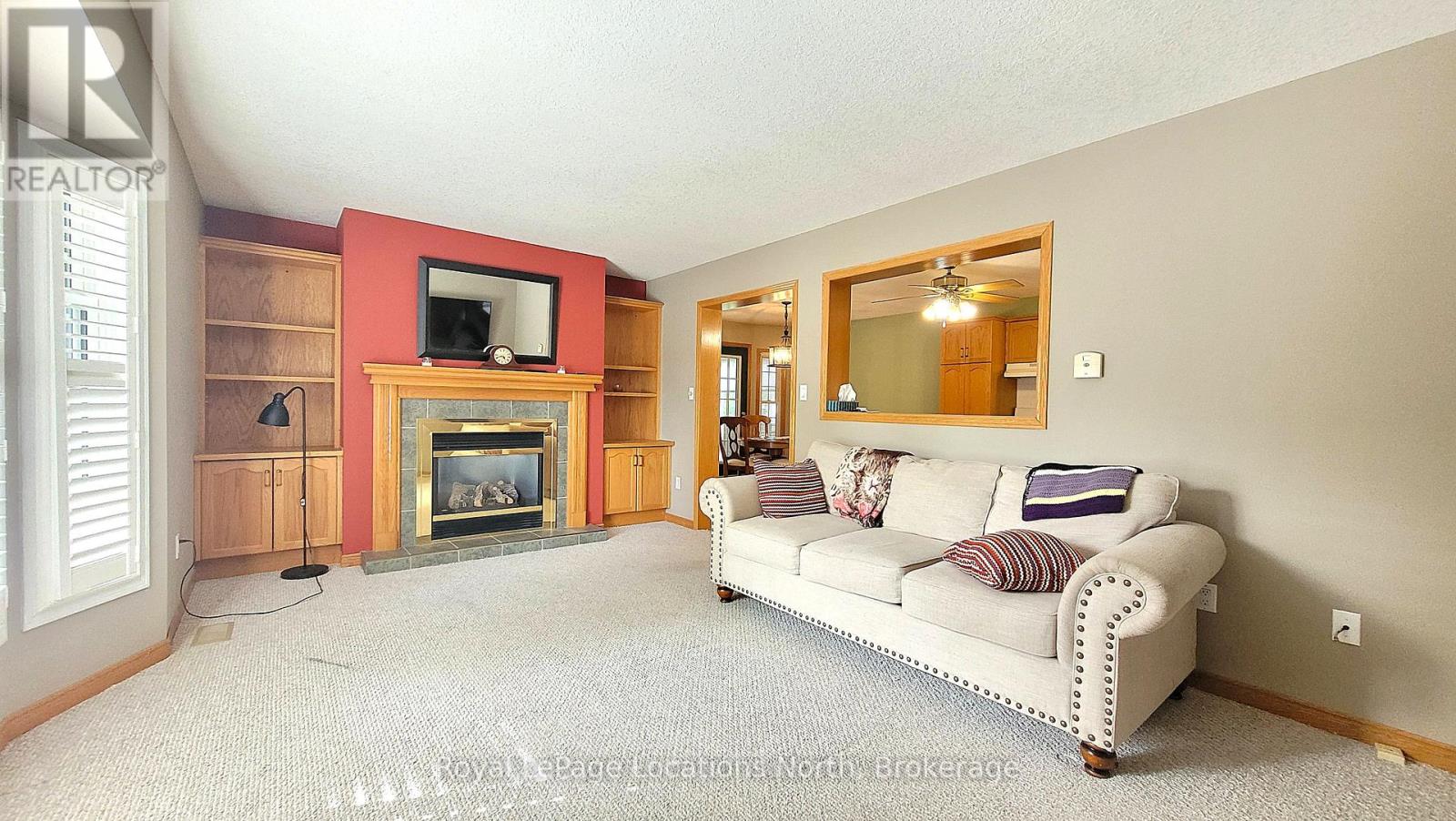34 Topaz Street, Wasaga Beach, Ontario  L9Z 1X7 - Photo 6 - S12250880