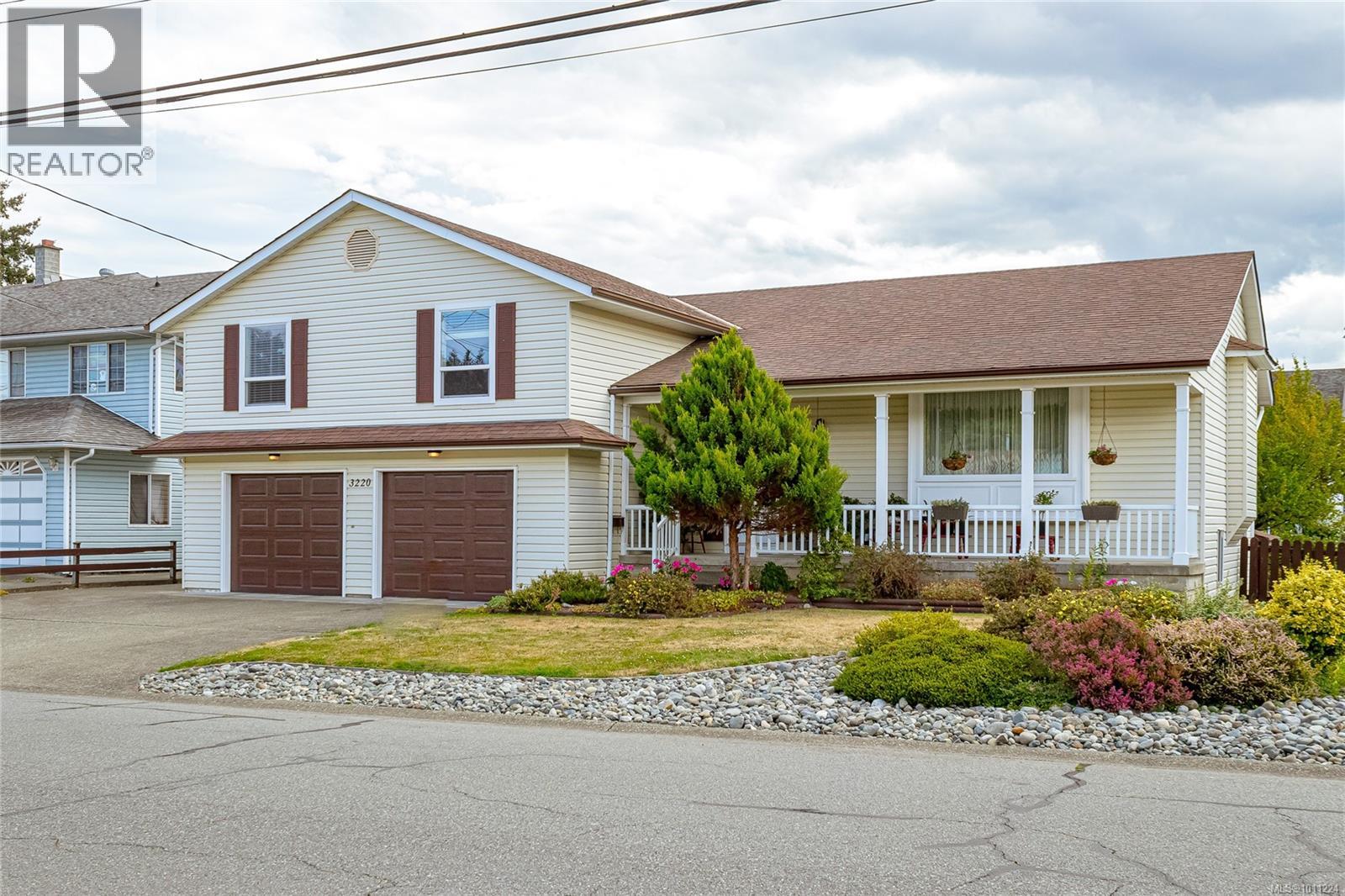Property at 3220 Moorfield Rd image 1