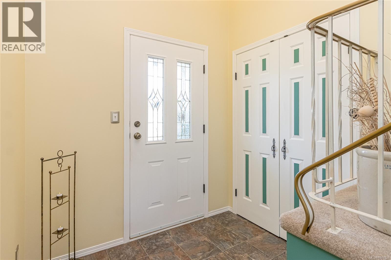 Property at 3220 Moorfield Rd image 3