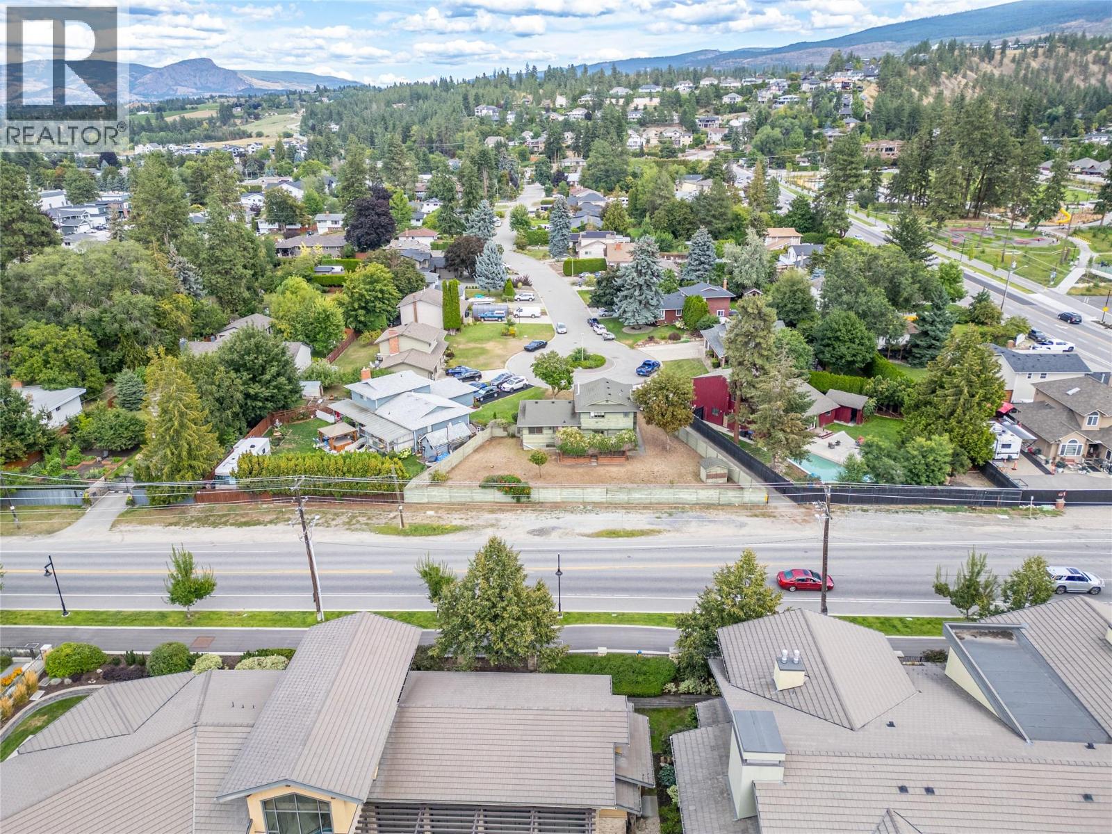 620 Tomby Court Kelowna Photo 12