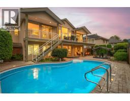 3225 Willowmere Cres North Jingle Pot