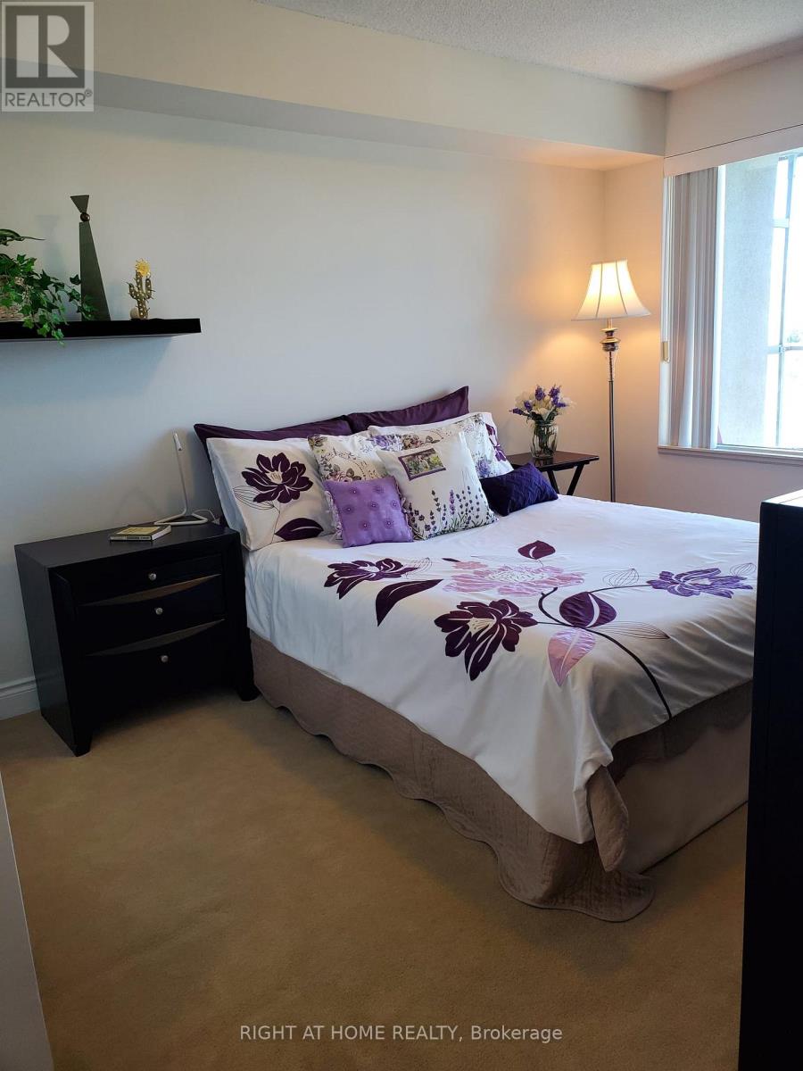 809 - 273 South Park Road, Markham (Commerce Valley), Ontario  L3T 0B5 - Photo 15 - N12351725