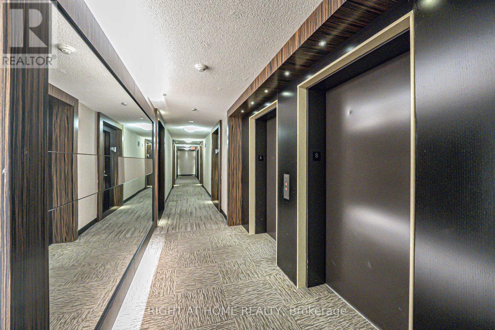 809 - 273 South Park Road, Markham (Commerce Valley), Ontario  L3T 0B5 - Photo 3 - N12351725