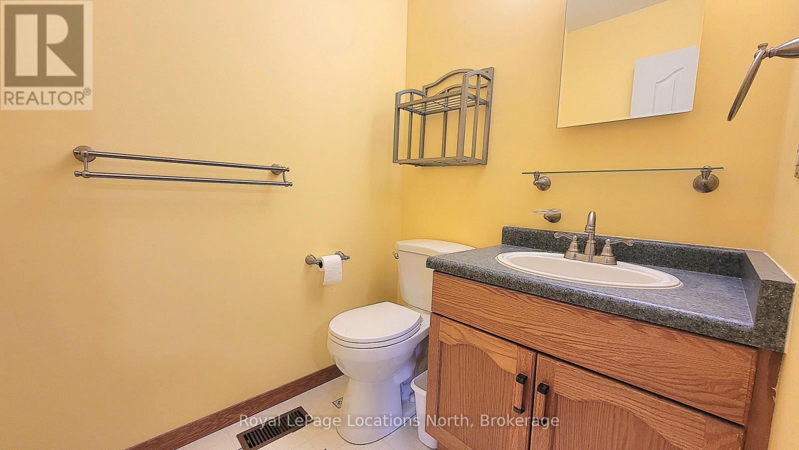 34 Topaz Street, Wasaga Beach, Ontario  L9Z 1X7 - Photo 22 - S12250880