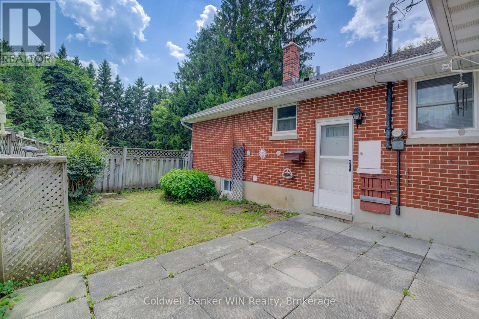 724 Waterloo Street, Wellington North, Ontario N0G 2L3 - Photo 20 - X12351760