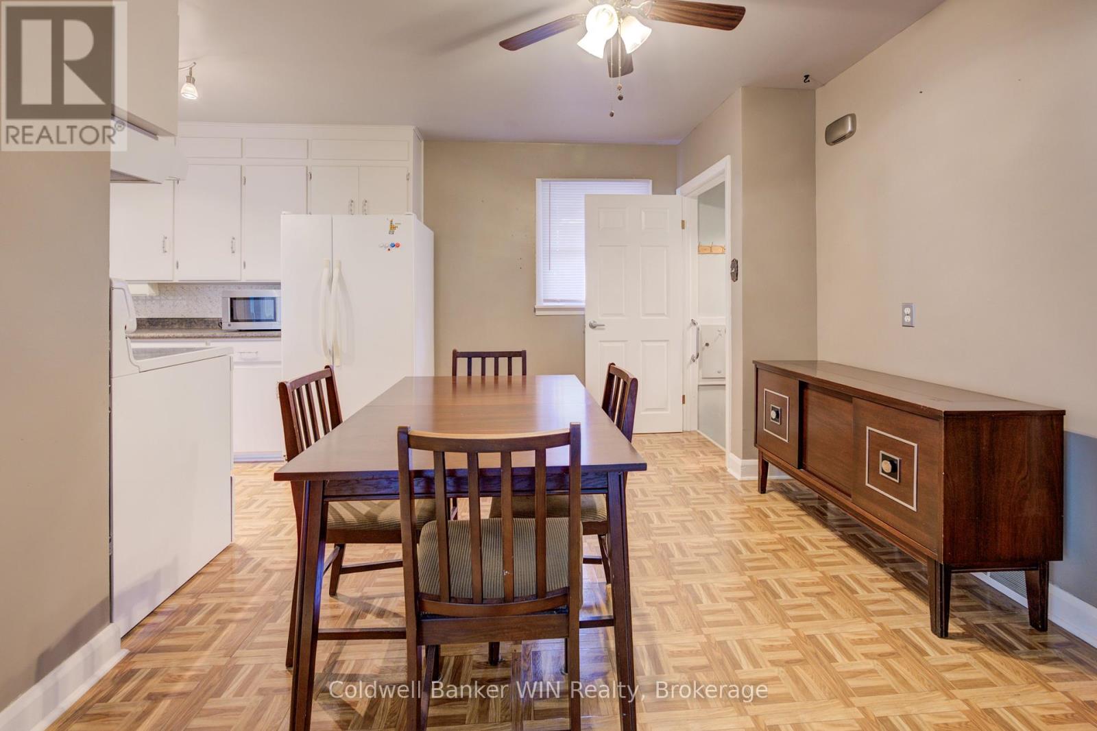 724 Waterloo Street, Wellington North, Ontario N0G 2L3 - Photo 9 - X12351760