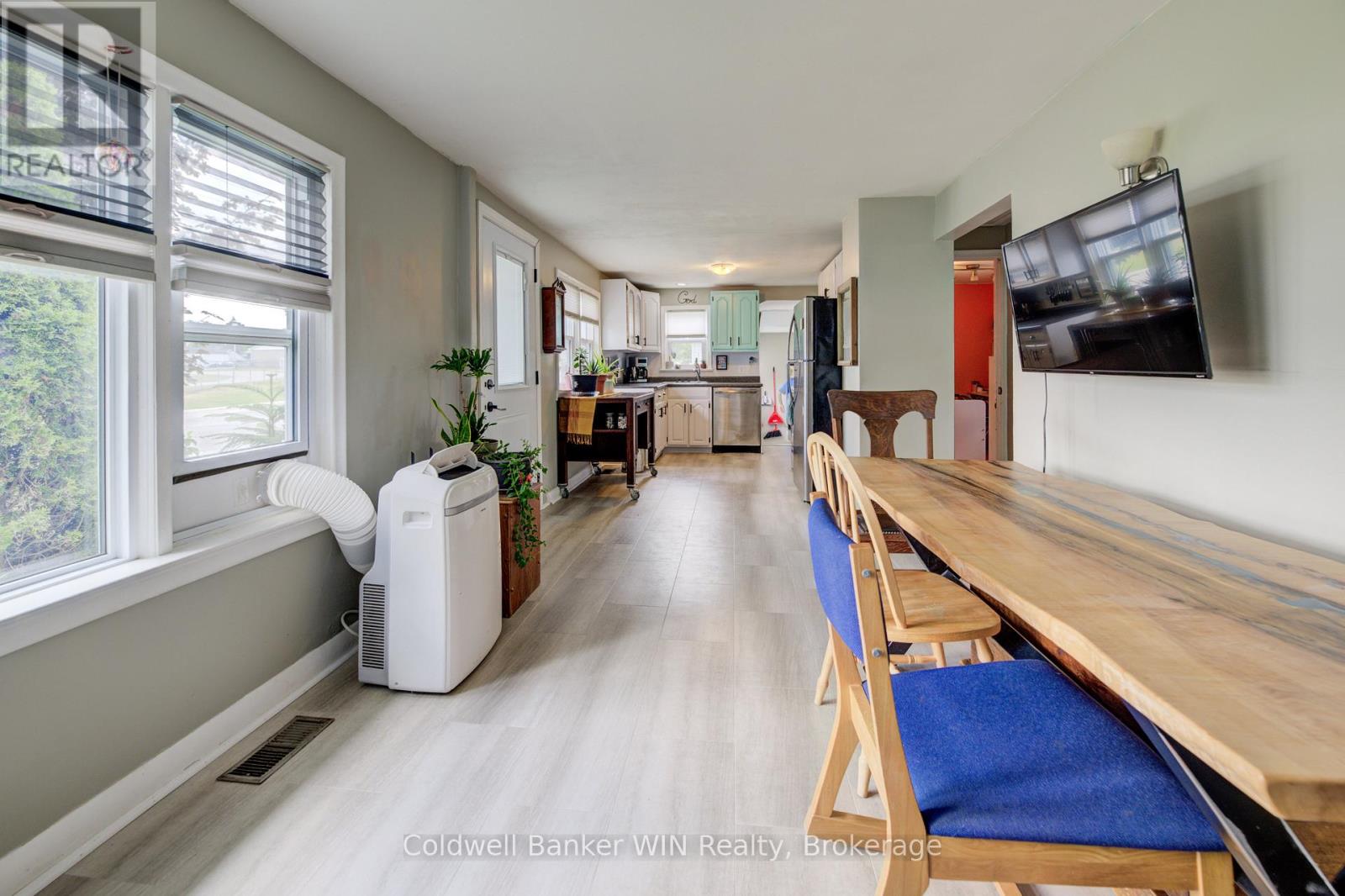 383 Wellington Street E, Wellington North, Ontario N0G 2L2 - Photo 13 - X12351763