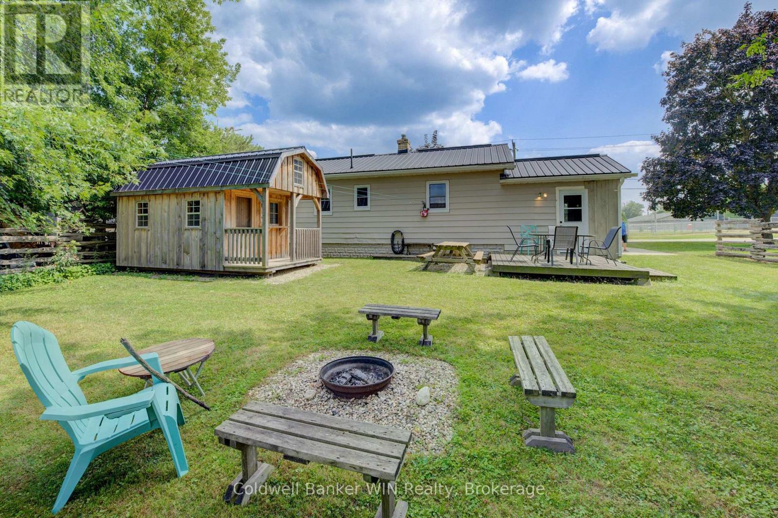 383 Wellington Street E, Wellington North, Ontario N0G 2L2 - Photo 27 - X12351763