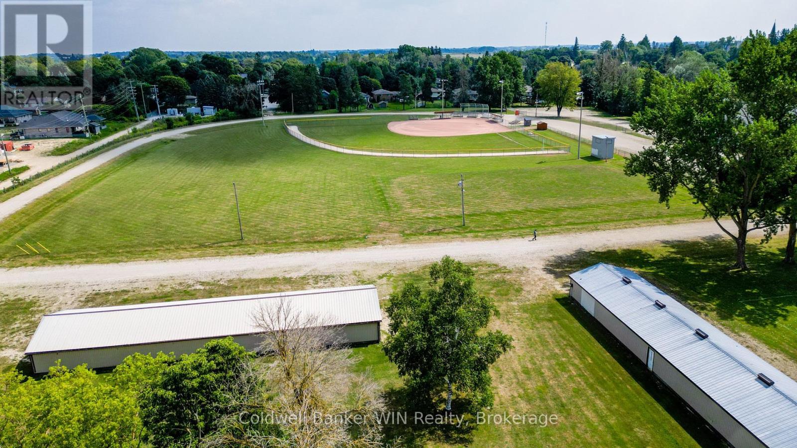 383 Wellington Street E, Wellington North, Ontario N0G 2L2 - Photo 33 - X12351763