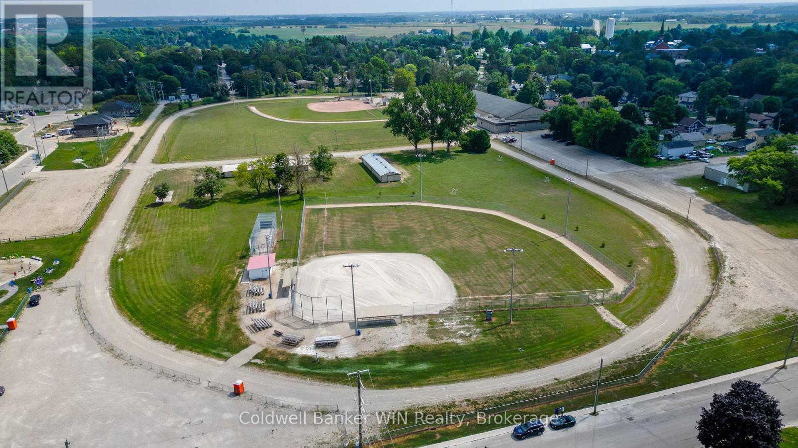 383 Wellington Street E, Wellington North, Ontario N0G 2L2 - Photo 34 - X12351763