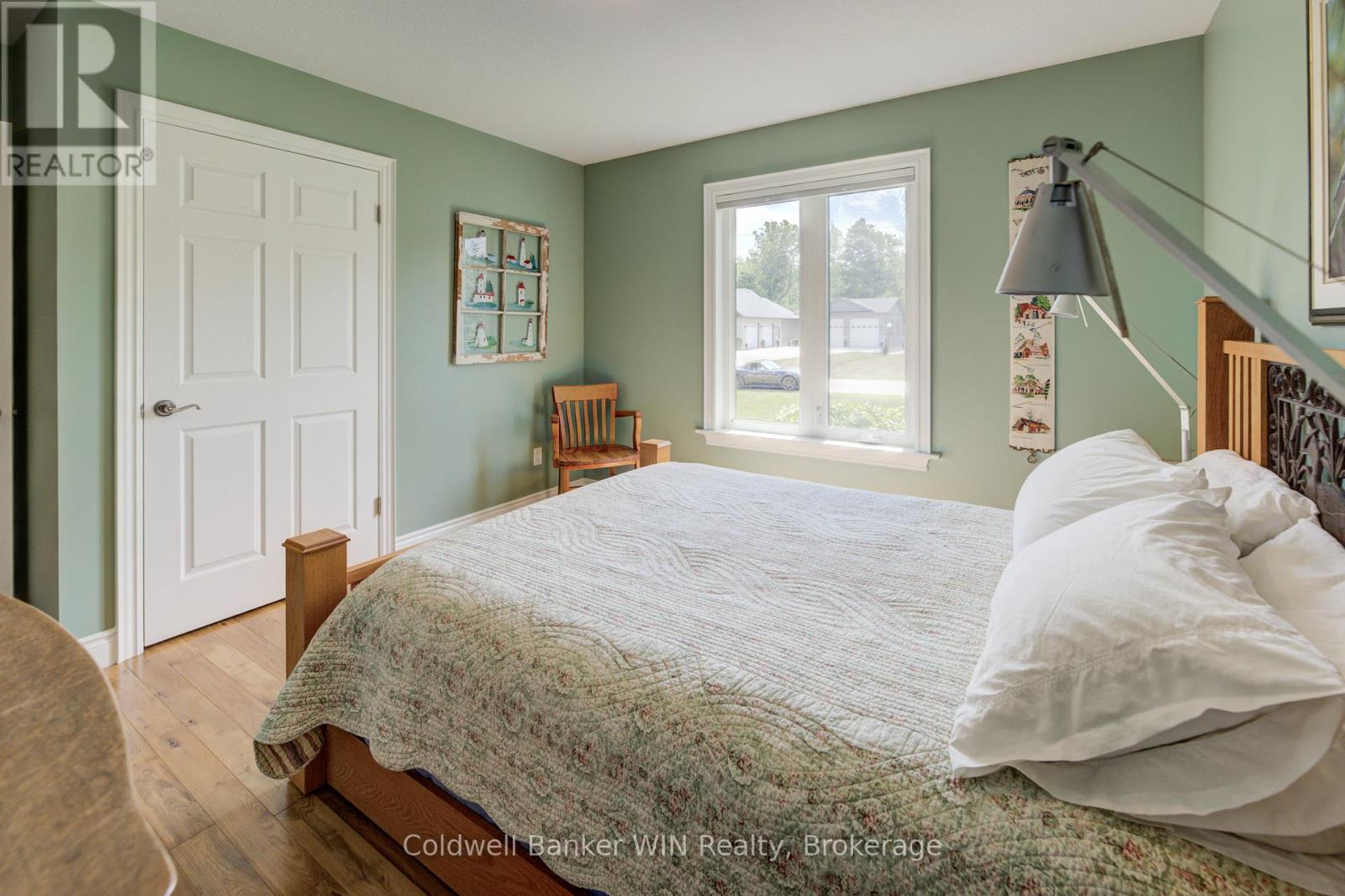 22 Regency Drive, Minto, Ontario  N0G 1M0 - Photo 20 - X12351764