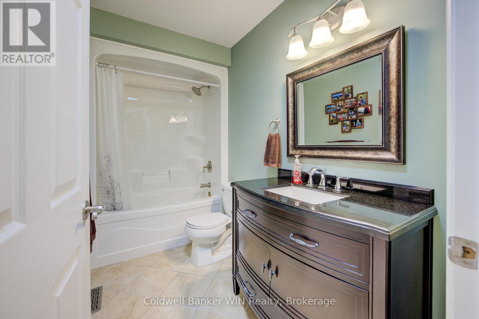 22 Regency Drive, Minto, Ontario  N0G 1M0 - Photo 21 - X12351764