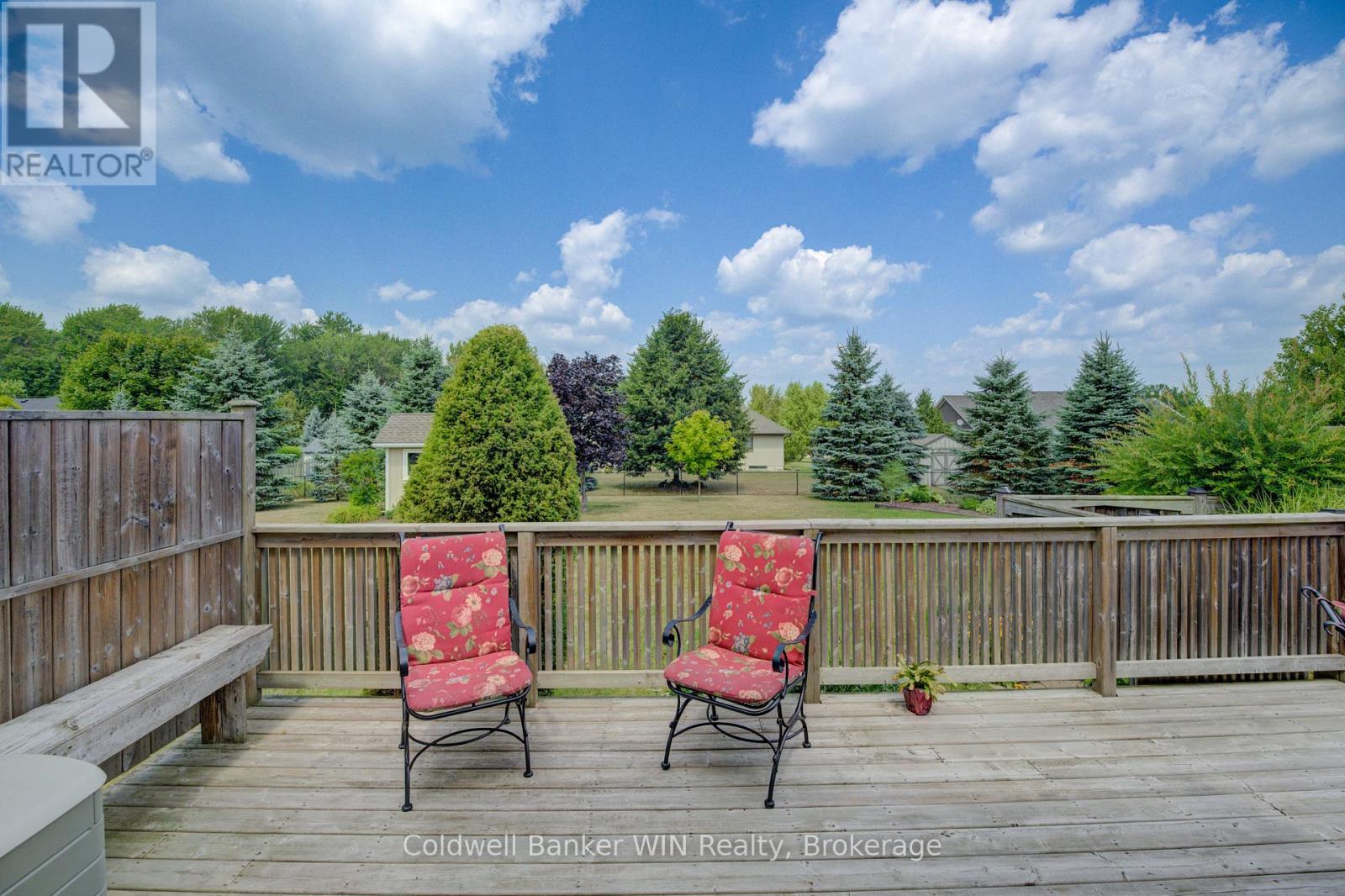 22 Regency Drive, Minto, Ontario  N0G 1M0 - Photo 37 - X12351764
