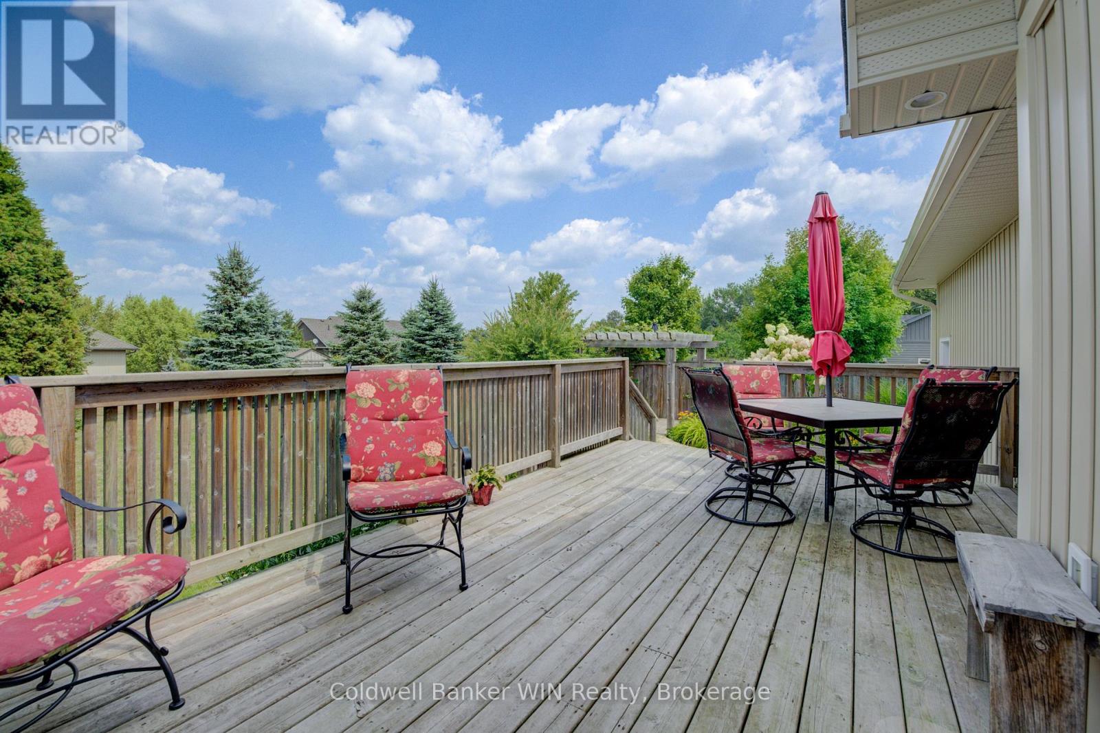 22 Regency Drive, Minto, Ontario  N0G 1M0 - Photo 38 - X12351764