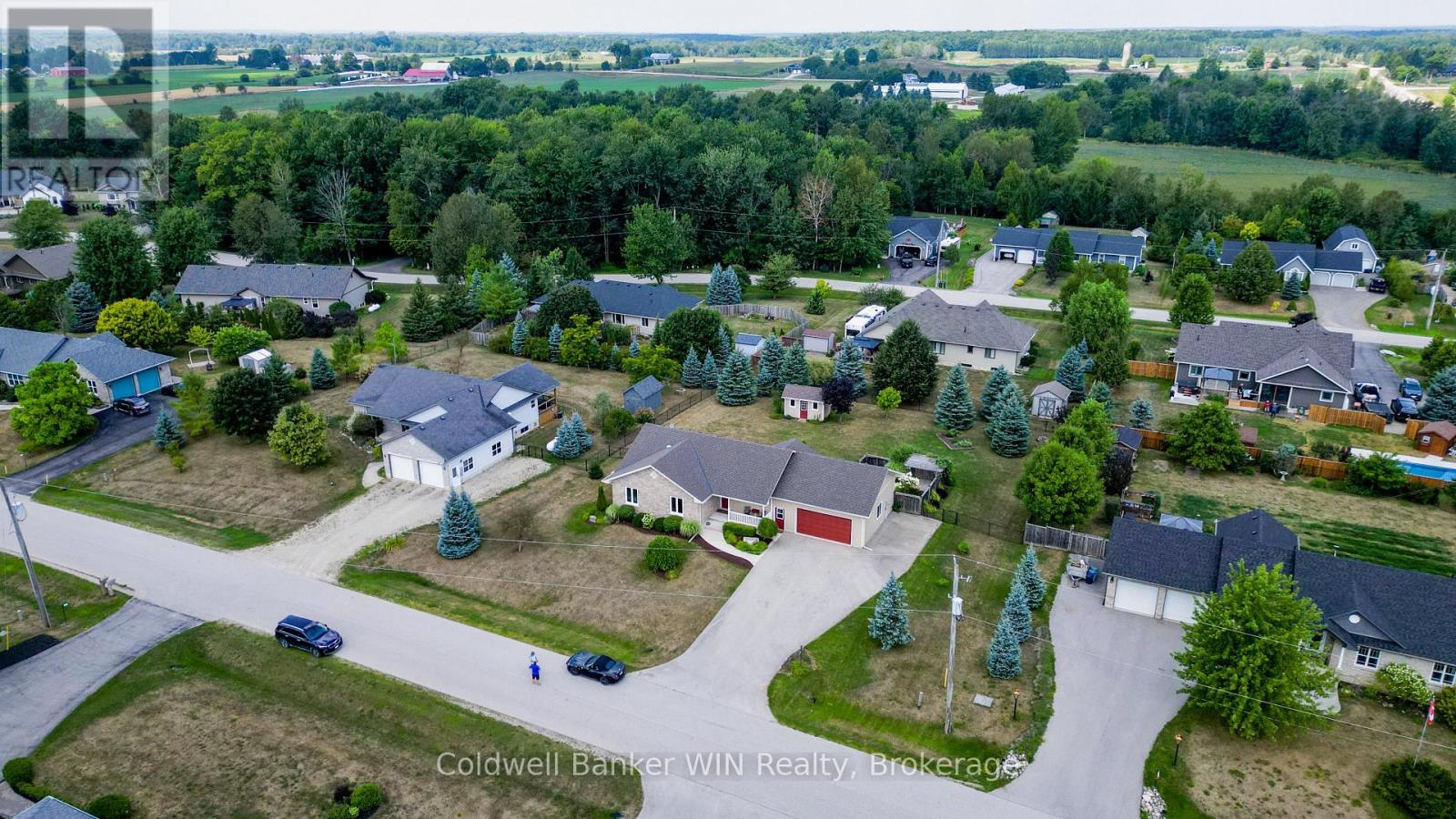 22 Regency Drive, Minto, Ontario  N0G 1M0 - Photo 46 - X12351764