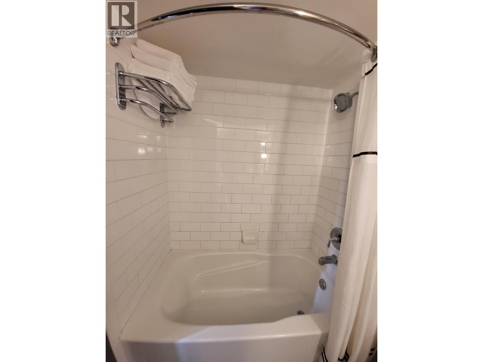 220 4220 Gateway Drive, Whistler, British Columbia  V8E 0Z7 - Photo 32 - R2988620