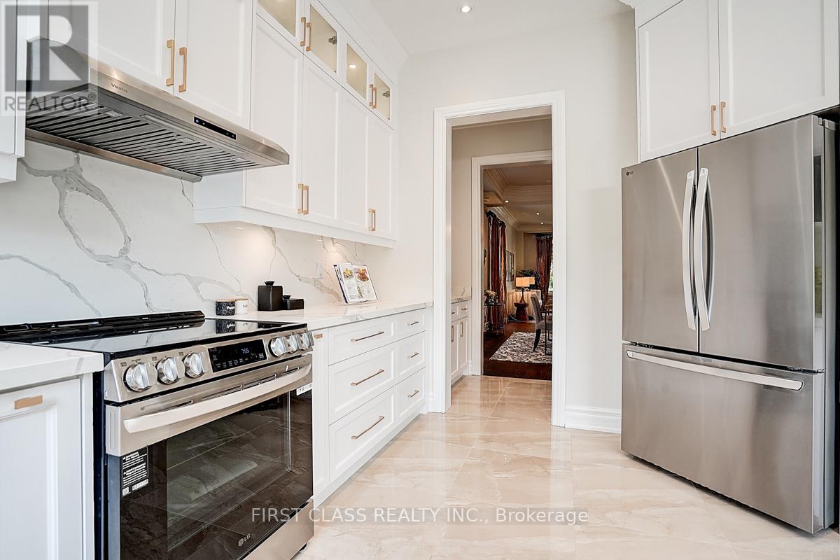 50 Hayfield Crescent, Richmond Hill, Ontario  L4E 0A3 - Photo 19 - N12351741
