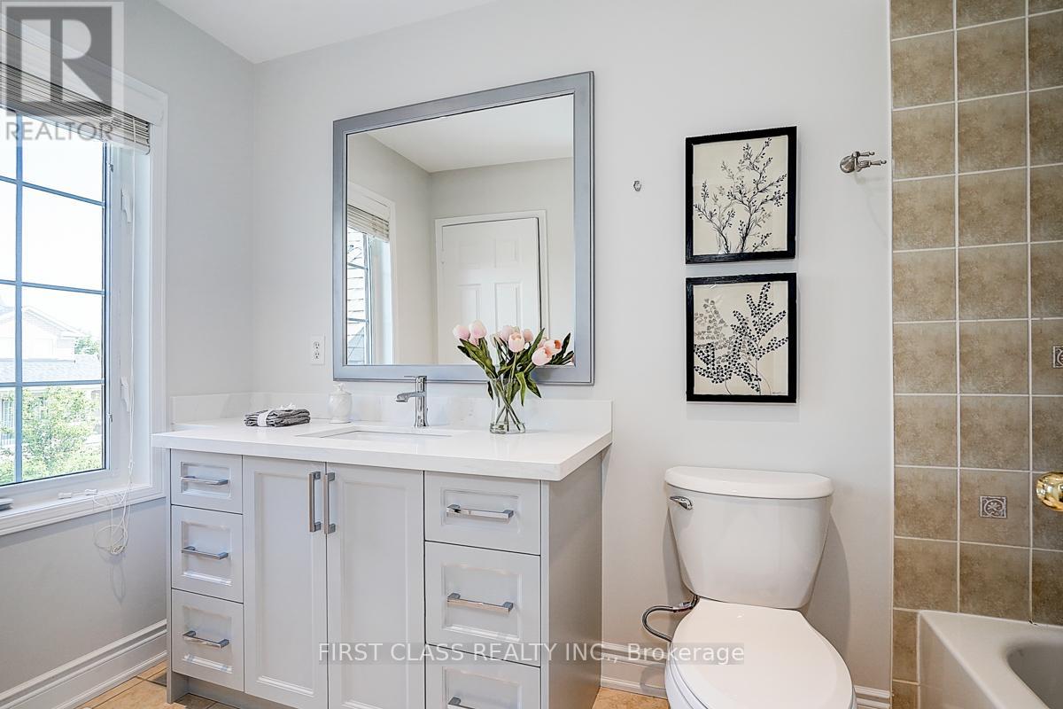 50 Hayfield Crescent, Richmond Hill, Ontario  L4E 0A3 - Photo 40 - N12351741
