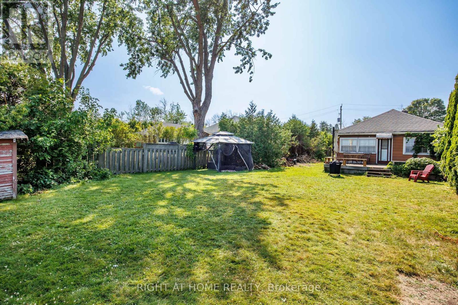 1557 Houston Avenue, Innisfil, Ontario  L9S 4M6 - Photo 15 - N12351757