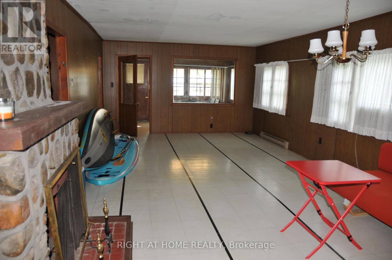 1557 Houston Avenue, Innisfil, Ontario  L9S 4M6 - Photo 7 - N12351757