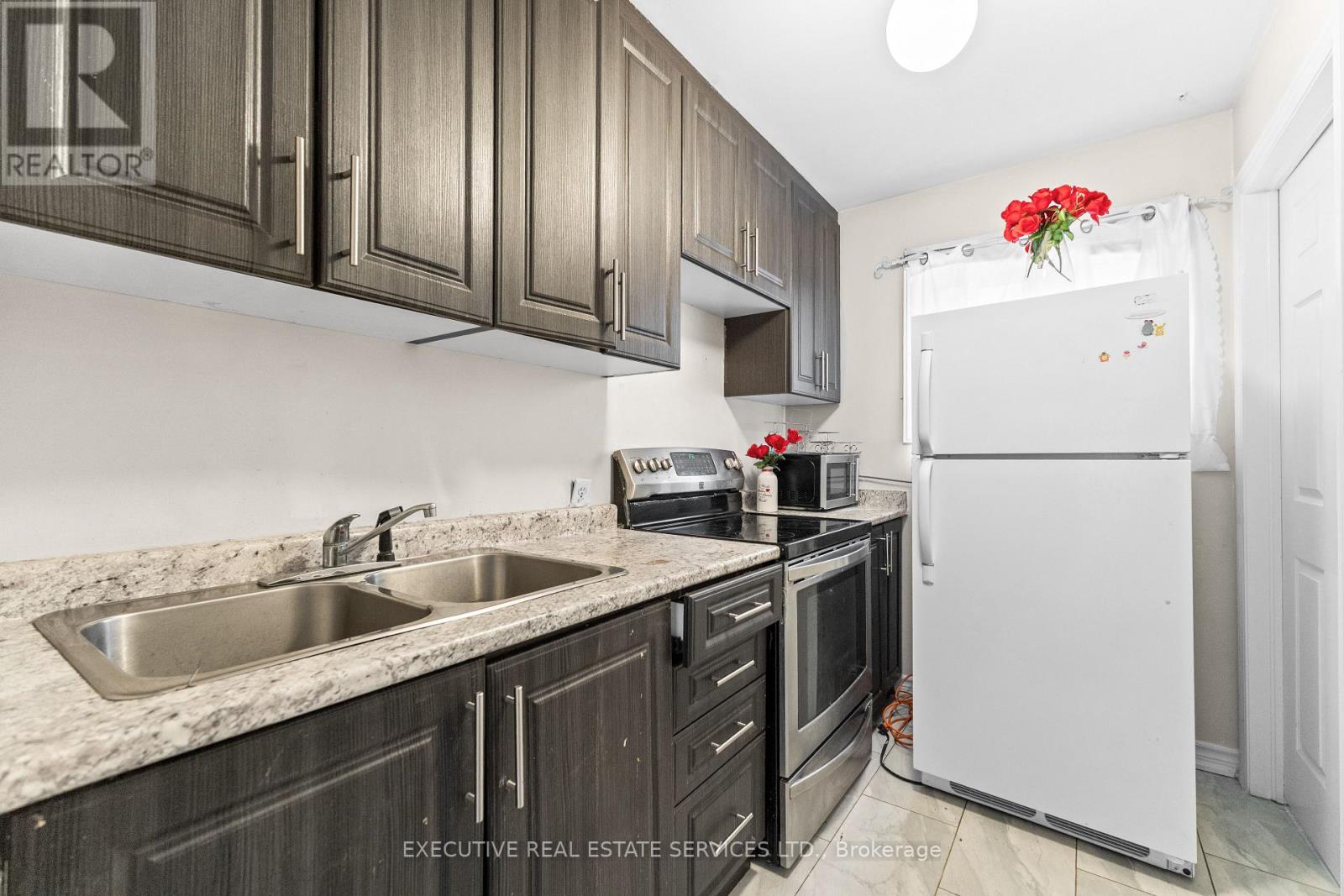 14 Albemarle Court, Brampton, Ontario  L6Z 1R4 - Photo 27 - W12351739