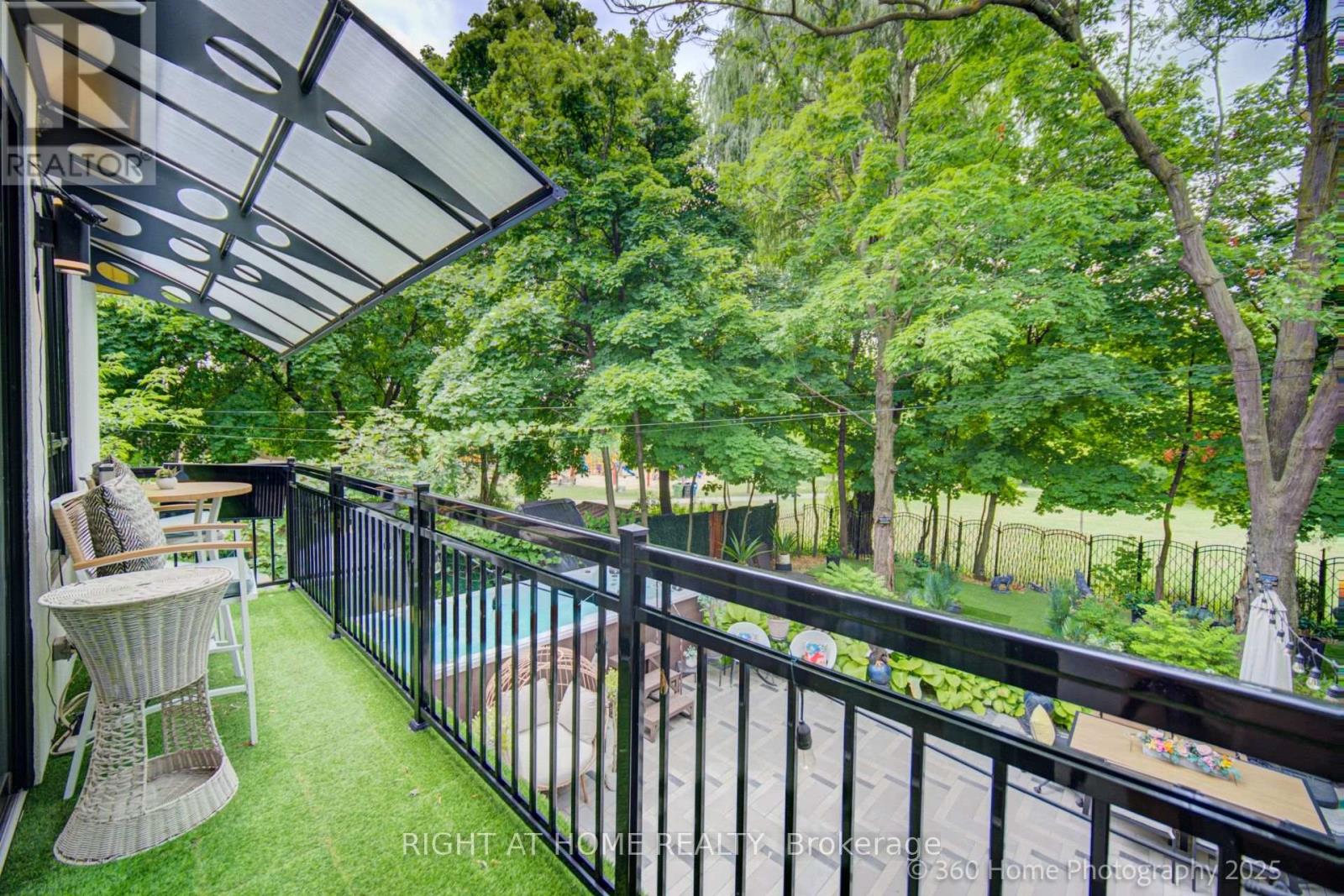 238 Renforth Drive, Toronto, Ontario  M9C 2K9 - Photo 31 - W12351766