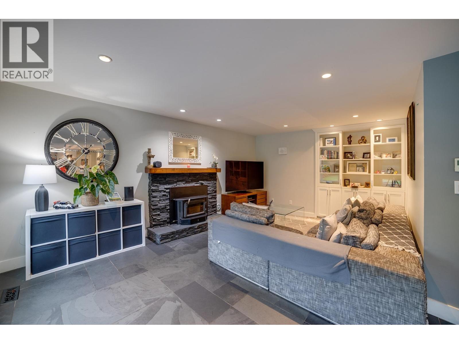 4903 3 Avenue, Delta, British Columbia V4M 4C1 - Photo 2 - R3038326