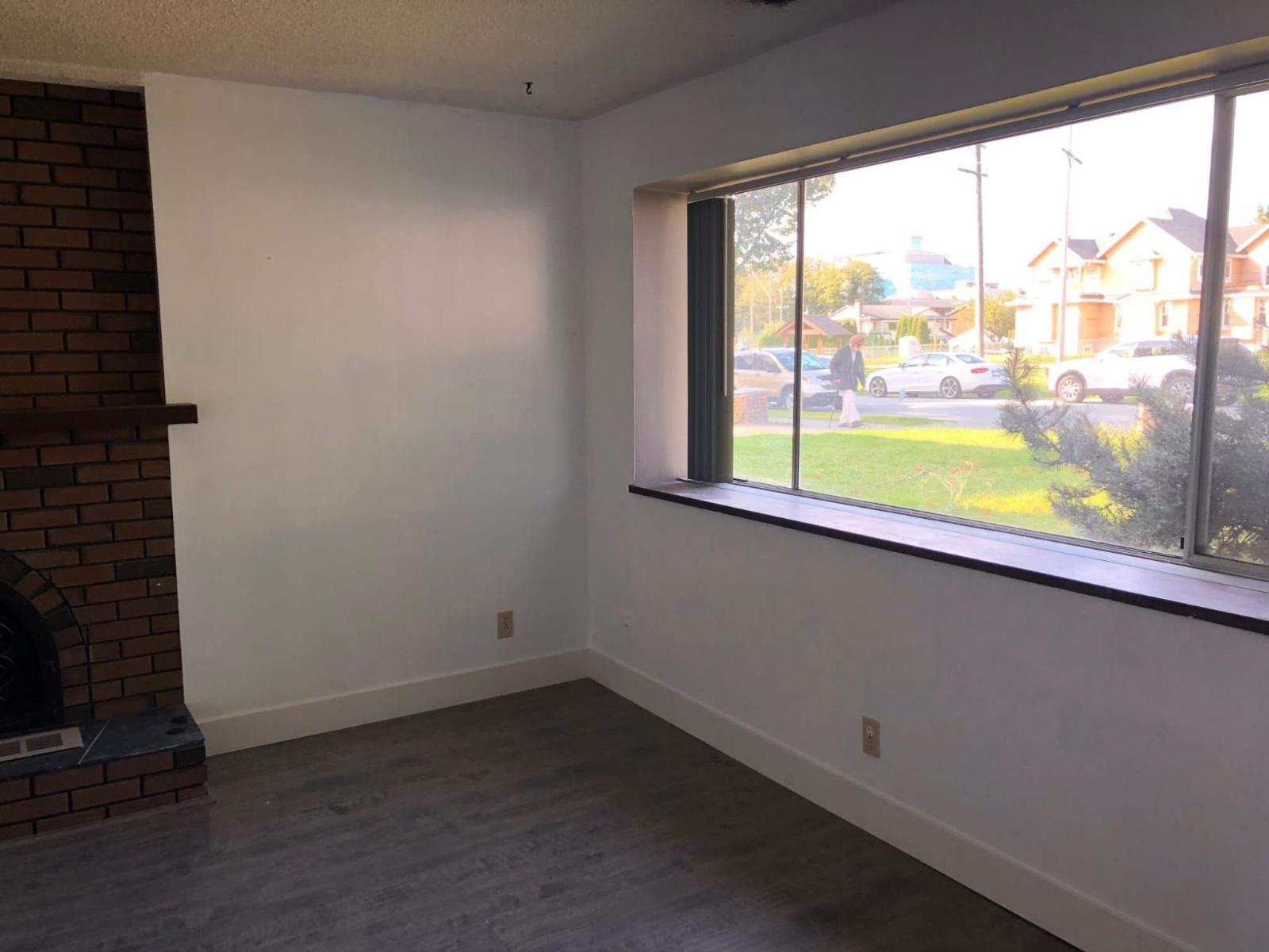 Property at 13872 93A AVENUE image 4