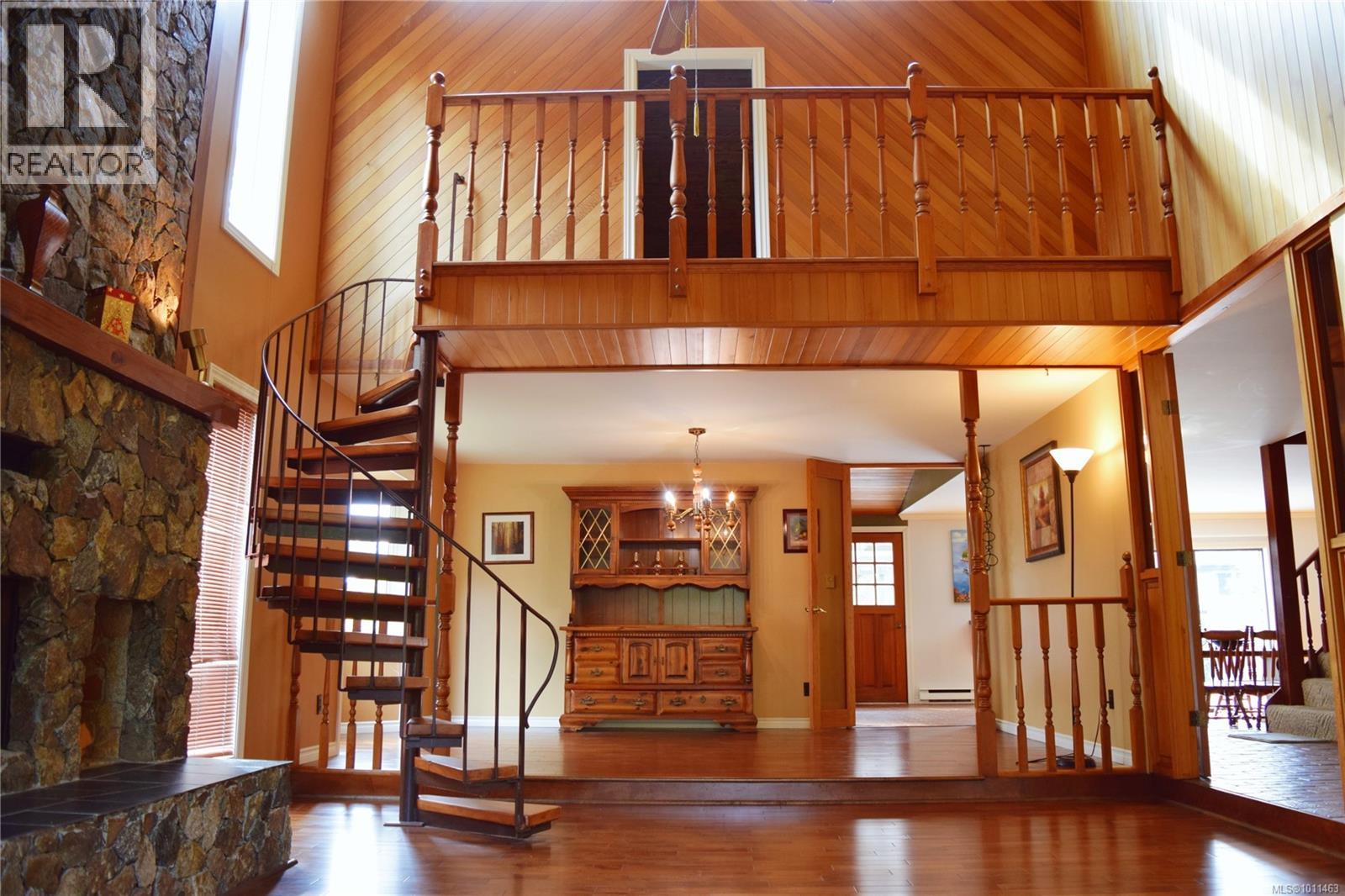 1568 Eric Rd, Saanich, British Columbia  V8N 5Y4 - Photo 18 - 1011463